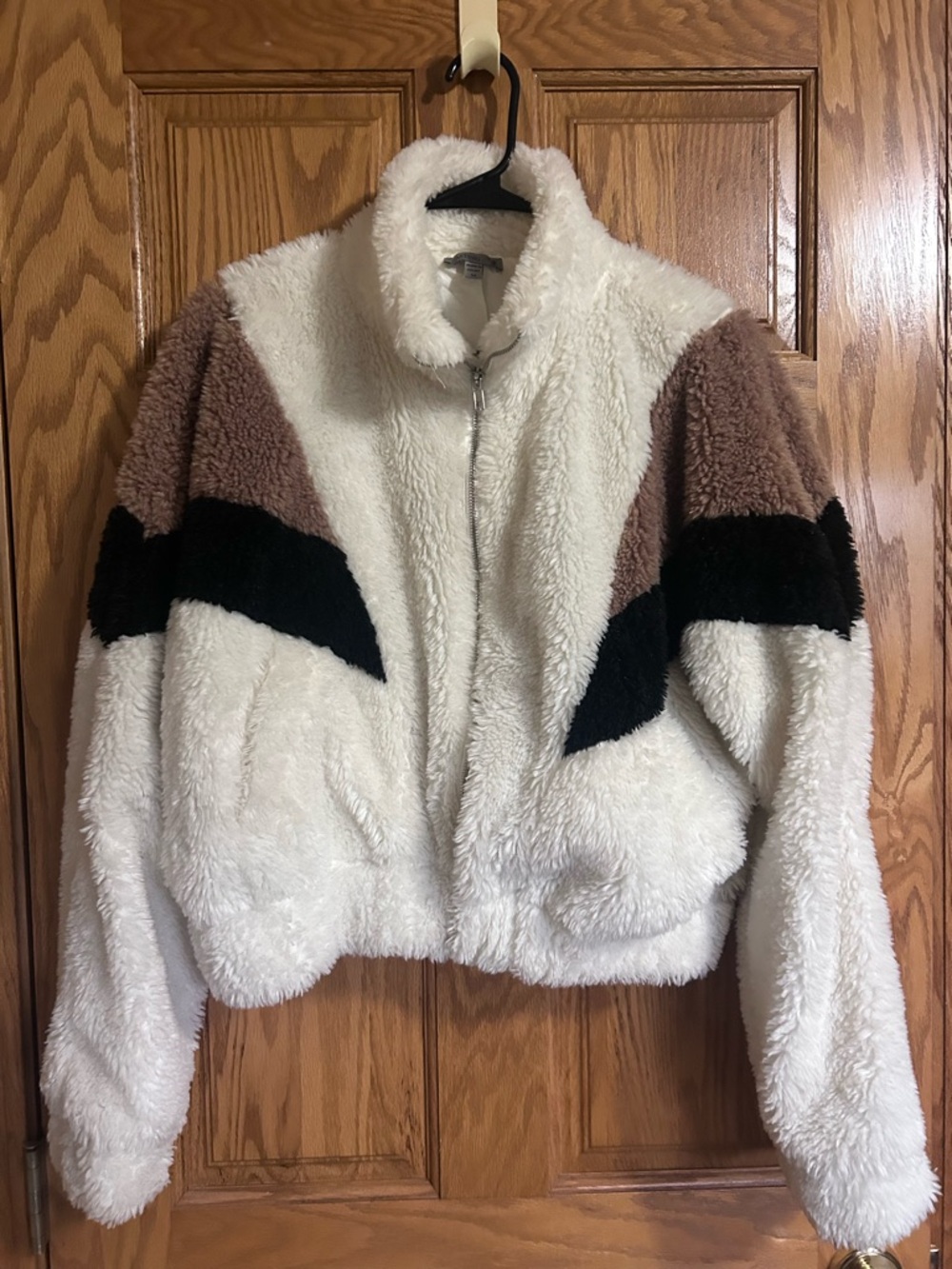 Cozy Colorblock Sherpa Jacket - White & Taupe